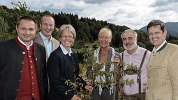 Datei:NHK-2011 Pressefoto.jpg