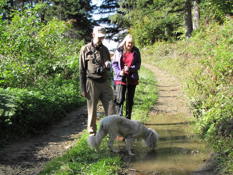 Datei:Paula durstig wandern.jpg