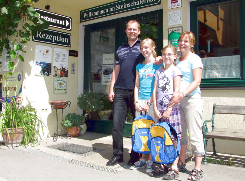 Datei:Familie Neubert 2011.jpg