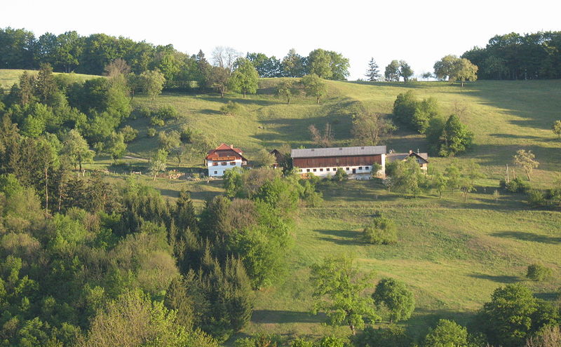 Datei:Reitberg Bauer.jpg