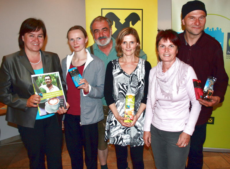 Datei:NHK Fairtrade2011 Aktionisten.jpg