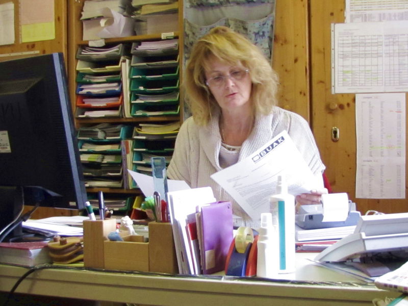 Datei:Gabi Wagner - Buchhaltung.jpg
